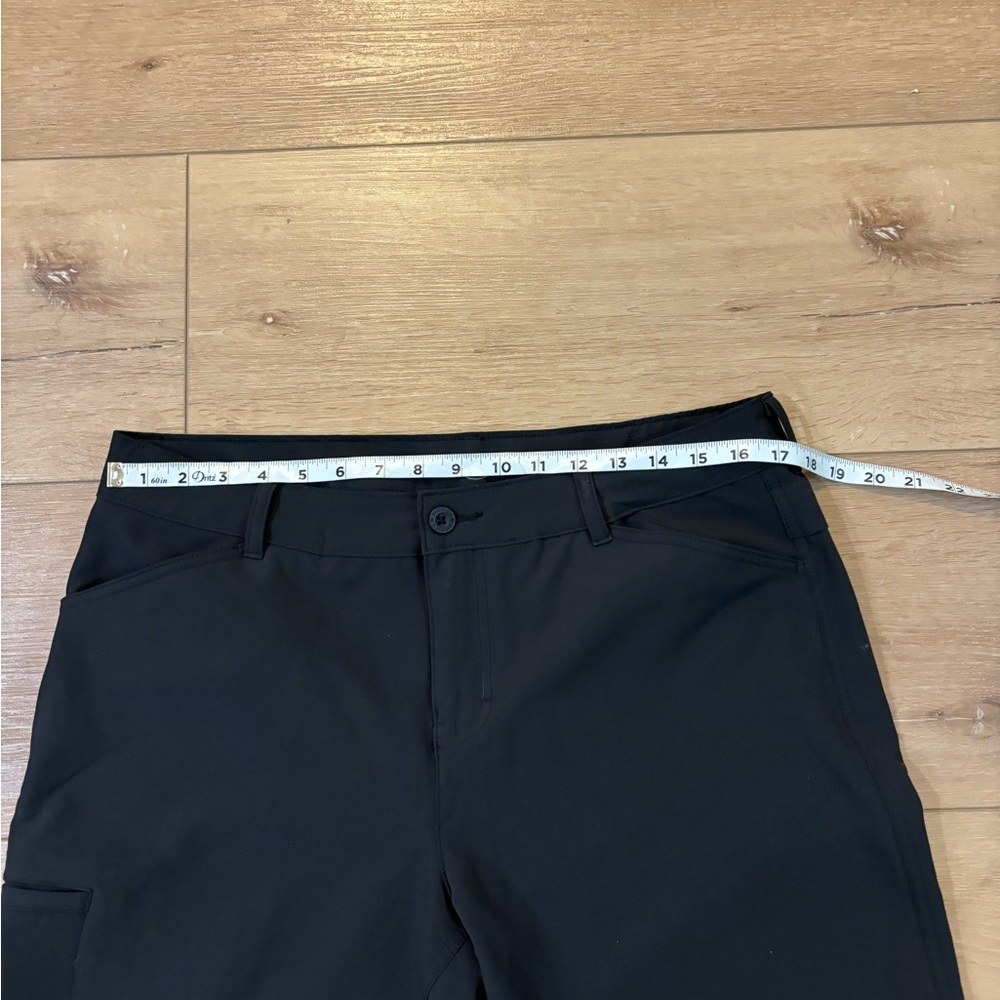 Women's Dickies Black Super Flex Shorts - Picture 3 of 5